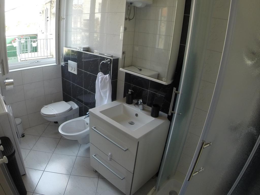 Promenade Apartment Split Rum bild